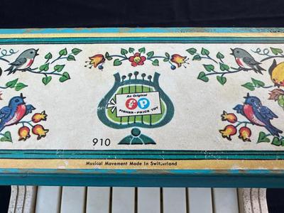 VINTAGE FISHER-PRICE CHANGE-A-TUNE PIANO TOY