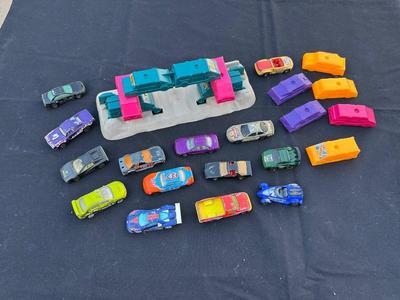 MISCELLANEOUS HOT WHEELS AND CRASHPILE STUNT SET