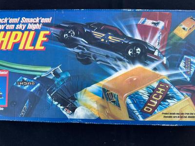 MISCELLANEOUS HOT WHEELS AND CRASHPILE STUNT SET