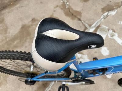 WOMENS SCHWINN RANGER 26” BIKE