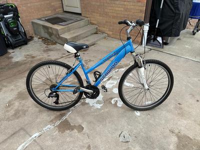 WOMENS SCHWINN RANGER 26” BIKE