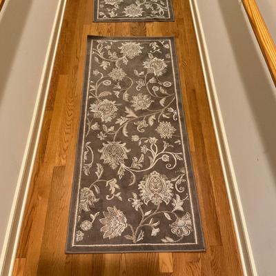 H431 Pair Of Westwood Non-Skid Area Rugs