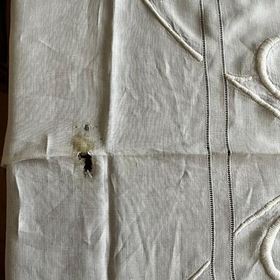 M442 Vintage Linen & Cotton Table Cloth Lot