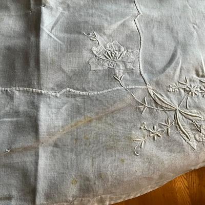 M447 Lot Of Linen & Cotton Vintage Table Cloths, Place Mats And Towels
