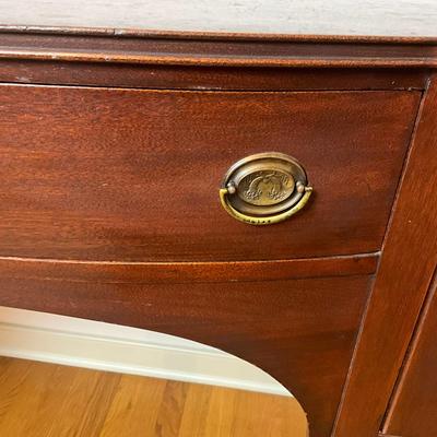 L463 Vintage Tomlinson of High Point Mahogany Federal Style Sideboard