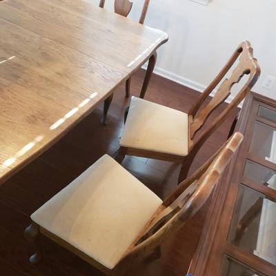 LOT 110: Dining Table with Six Matching Chairs