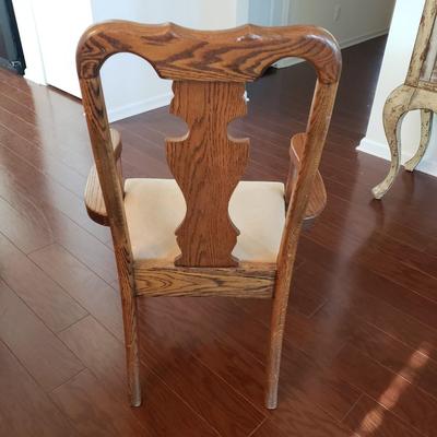 LOT 110: Dining Table with Six Matching Chairs