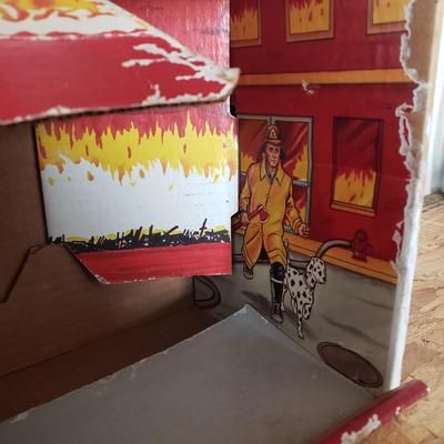 LOT 123: Vintage Tonka Fire Truck in Nylint Box (Not original to Truck)
