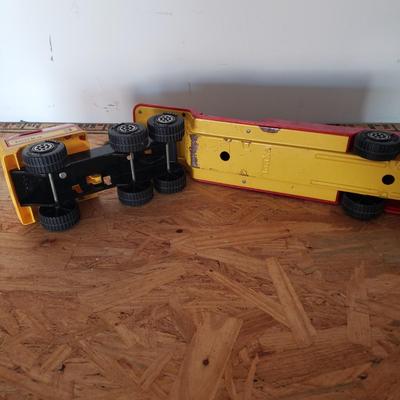 LOT 123: Vintage Tonka Fire Truck in Nylint Box (Not original to Truck)