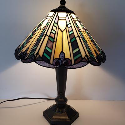 LOT 131: Stained Glass Tiffany Style Table Lamp