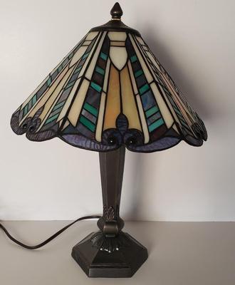 LOT 131: Stained Glass Tiffany Style Table Lamp