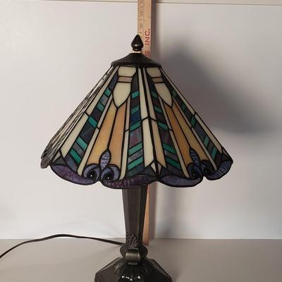 LOT 131: Stained Glass Tiffany Style Table Lamp