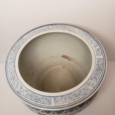 LOT 200: Chinoiserie Blue & White Fishbowl Planter & Vase