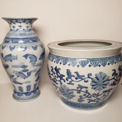 LOT 200: Chinoiserie Blue & White Fishbowl Planter & Vase