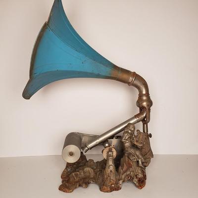 LOT 210: Antique Puck Style Cylinder Phonograph with Cast Metal Lady Base & Morning Glory Style Horn