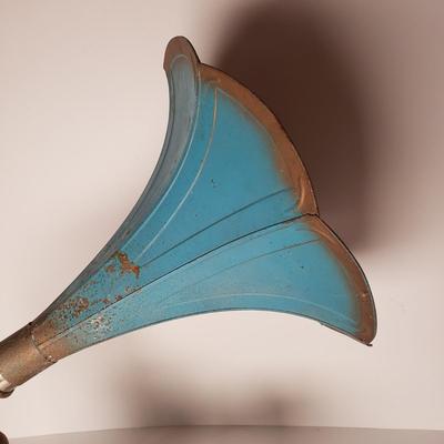 LOT 210: Antique Puck Style Cylinder Phonograph with Cast Metal Lady Base & Morning Glory Style Horn