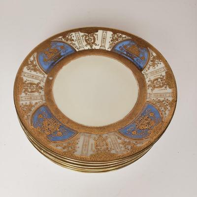 LOT 211: Vintage Noritake China Tea Set & Floral Plates