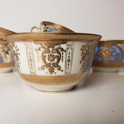 LOT 211: Vintage Noritake China Tea Set & Floral Plates