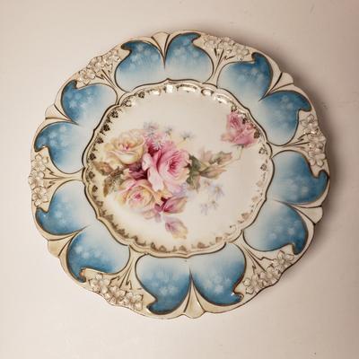 LOT 211: Vintage Noritake China Tea Set & Floral Plates