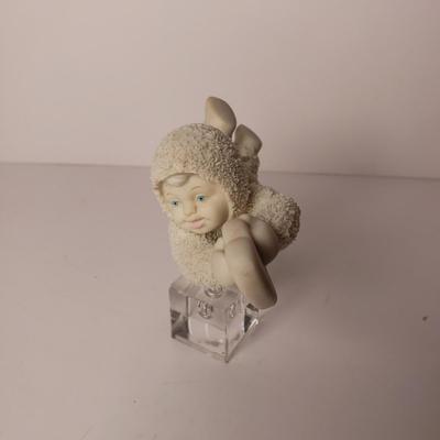 LOT 212: Winter Decor-Lenox Trinket Box, Snowbabies, Snow Buddies, Dept 56, Coca Cola Tins & More