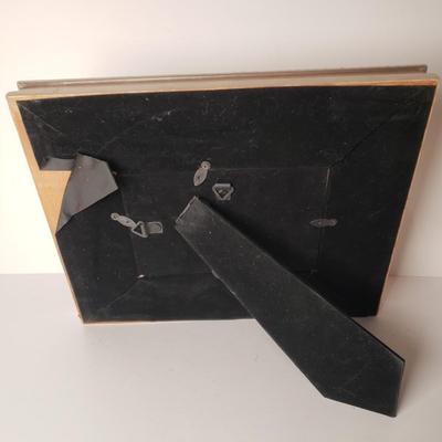 LOT 212: Winter Decor-Lenox Trinket Box, Snowbabies, Snow Buddies, Dept 56, Coca Cola Tins & More