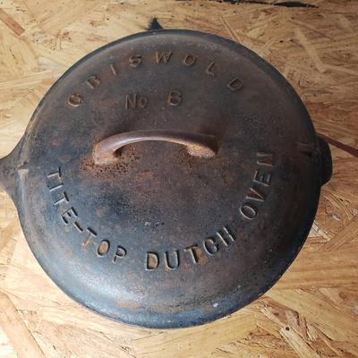 LOT 213: Vintage Griswold Chicken Fryer/Dutch Oven No 8 & Wagner Cast Iron Pans