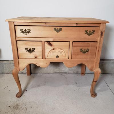 LOT 226: Vintage Queen Anne Style Dresser with Carved Fan Design