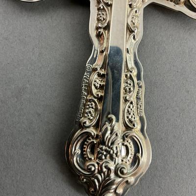 K476 Wallace 1996 Sterling Cross Ornament
