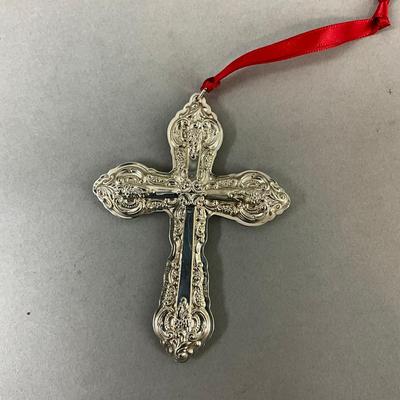 K476 Wallace 1996 Sterling Cross Ornament