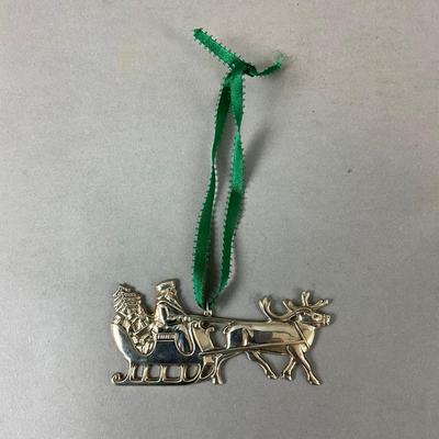 K479 Gorham Sterling "Santa In The Sleigh" 1979 Ornament