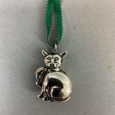 K483 R.M. Trush Sterling 1977 Cat Ornament