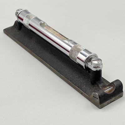 LOT 43: Vintage Starrett Level No. 98