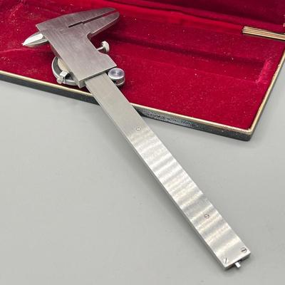 LOT 44: Vintage Mitutoyo Dial Caliper Precision Instrument in Case