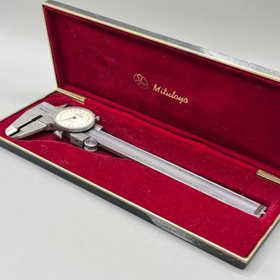 LOT 44: Vintage Mitutoyo Dial Caliper Precision Instrument in Case