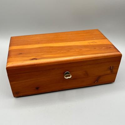 LOT 45: 40% Silver Eisenhower Dollar Proof + Vintage Trinkets and Boxes