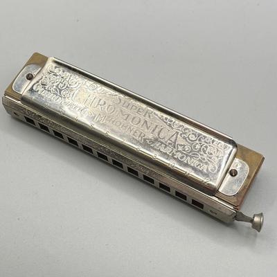 LOT 45: 40% Silver Eisenhower Dollar Proof + Vintage Trinkets and Boxes