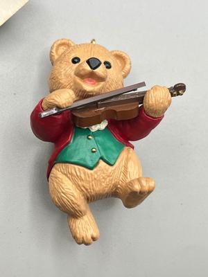 LOT 49: Ghristmas Ornaments -Hallmarks Keepsakes