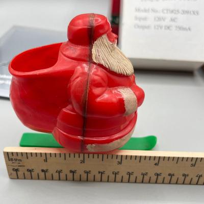 LOT 50: Vintage Plastic Santas + Christmas Ornaments