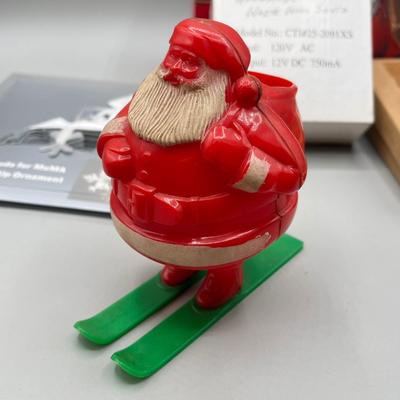 LOT 50: Vintage Plastic Santas + Christmas Ornaments