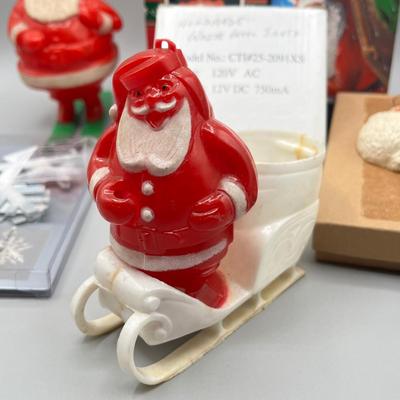 LOT 50: Vintage Plastic Santas + Christmas Ornaments