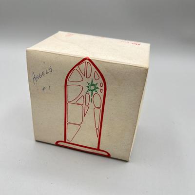 LOT 51: Assorted Christmas Ornaments