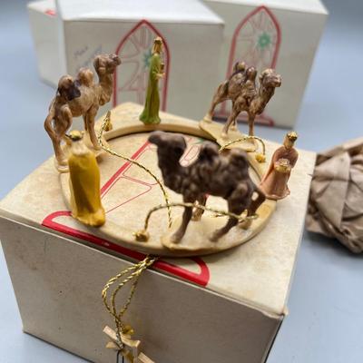 LOT 51: Assorted Christmas Ornaments