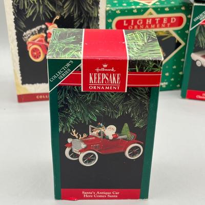 LOT 52: Vintage Hallmark Christmas Ornaments