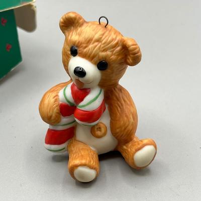 LOT 52: Vintage Hallmark Christmas Ornaments