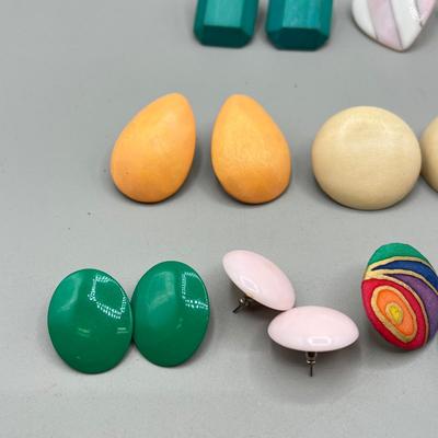 LOT 54: Retro Pierced Earrings