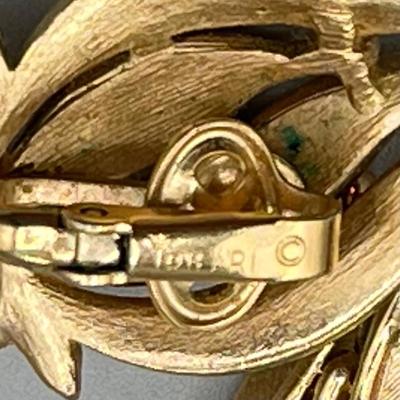 LOT 58: Unique Vintage Gold Tone Clip On Earrings - Crown Trifari and More