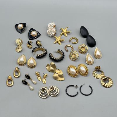 LOT 59: Vintage Black and Gold Themed Pierced Earring Collection - Marvella and More
