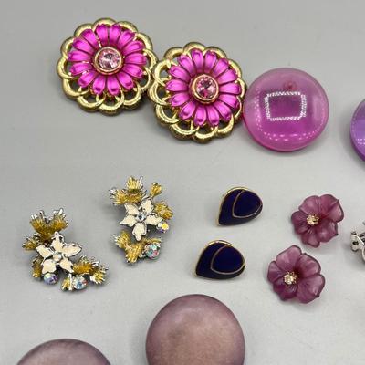 LOT 60: Funky Vintage Pink and Purple Earrings