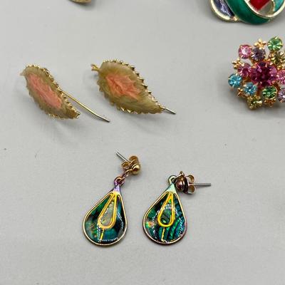 LOT 61: Vintage Pierced and Screwback Earring Collection