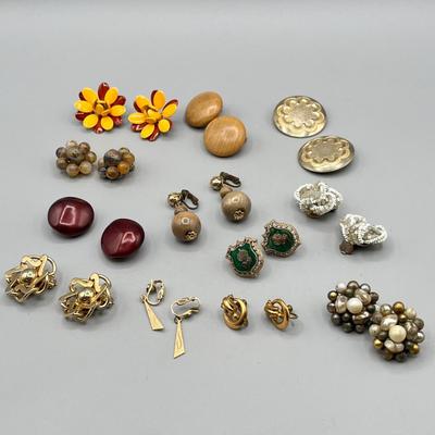LOT 64: Vintage Clip On Earring Lot - Marvella and More